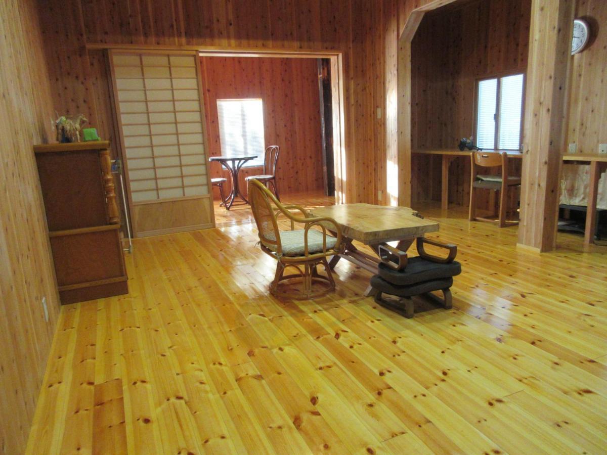 民泊くま - 絵画と音楽の宿 Inawashiro Exterior foto